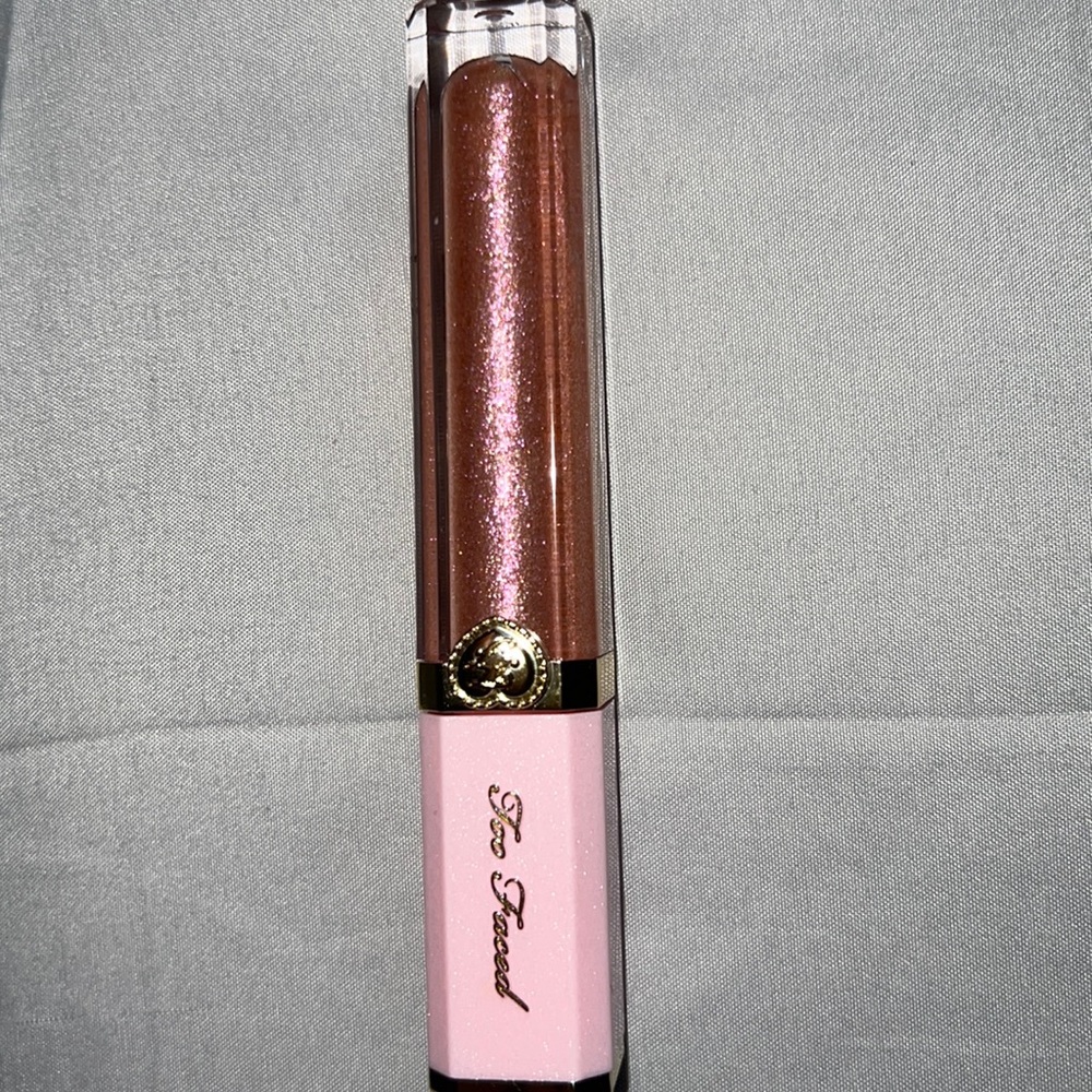 Too Faced Lips Gloss